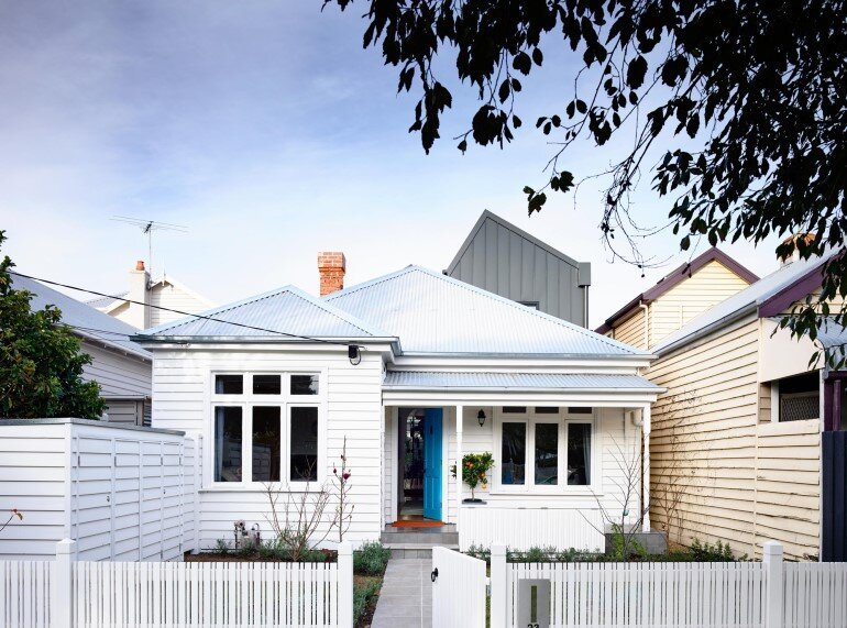 Sandringham House - Double-Fronted Weatherboard Converted into a Cozy Home (18)