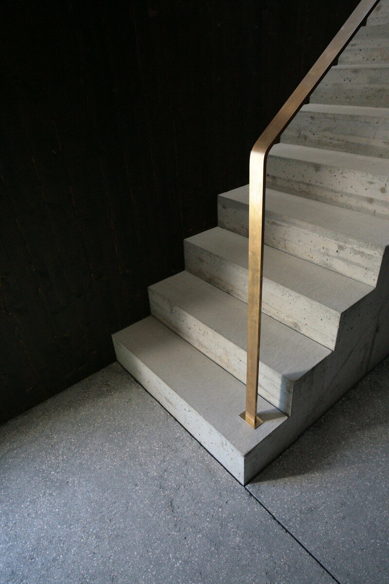 concrete staircase, MLZD