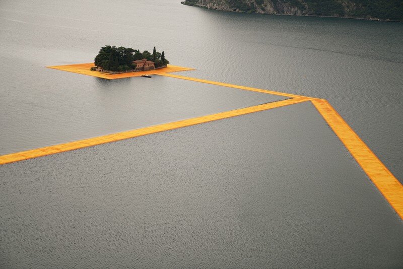 The Floating Piers - A 3 Kilometer-long Walkway Across the Water of Lake Iseo (16)