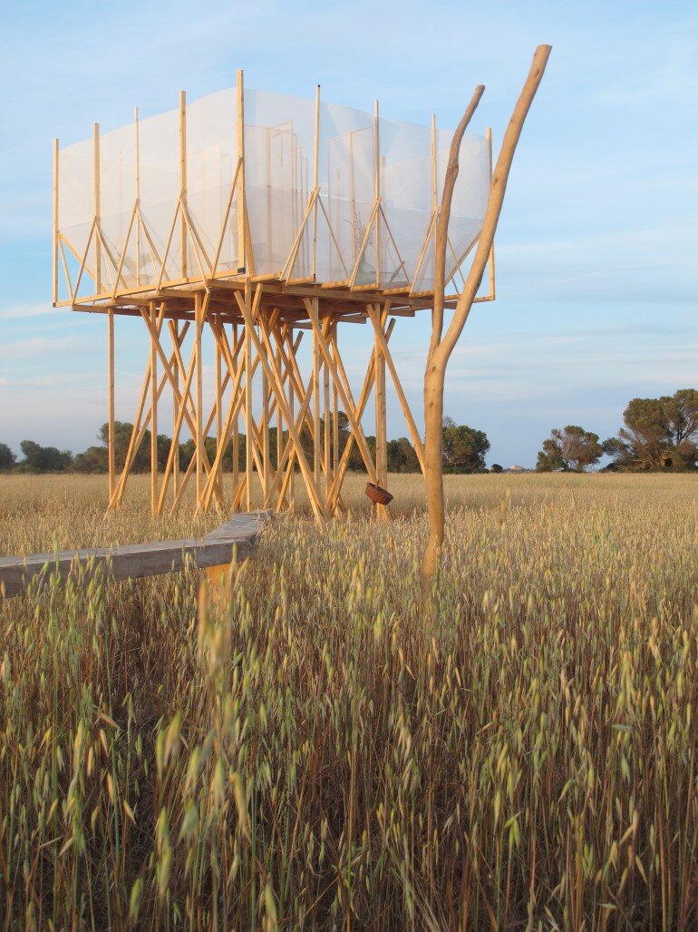 This Wooden Tower is a Space for Grooming, Contemplation and Delicacy (6)