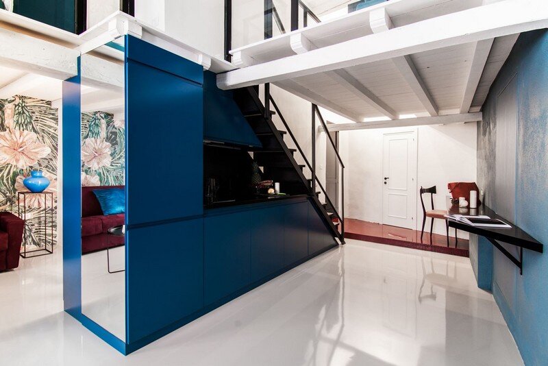 Cobalt Apartment by Mauro and Matteo Soddu Italy (16)