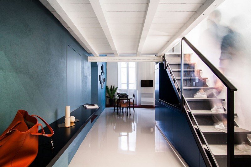 Cobalt Apartment by Mauro and Matteo Soddu Italy (2)