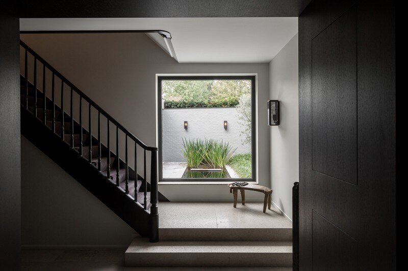 Old Town House Rebuilt and Renovated by JUMA Architects (16)