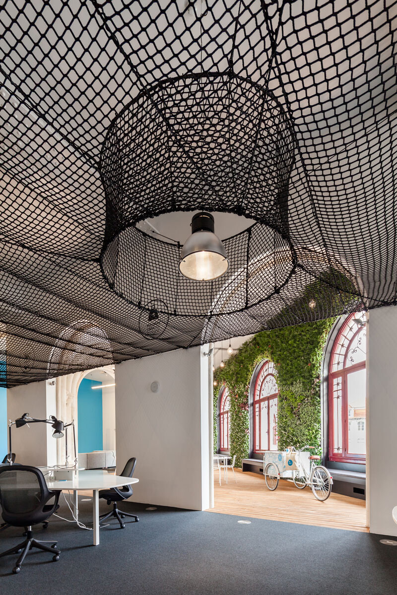 Uniplaces Headquarters in Lisbon by Paralelo Zero (18)