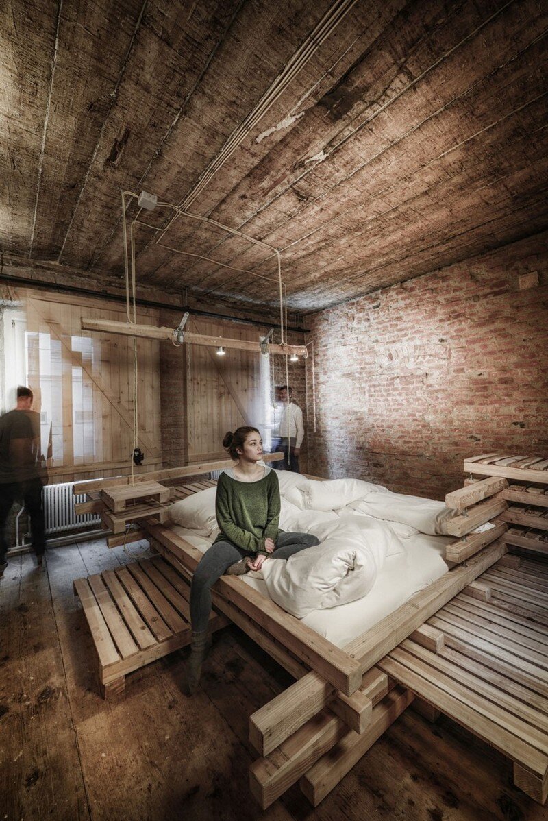 Viennese Guest Room - Raw Feel and Old Industrial Charm (12)