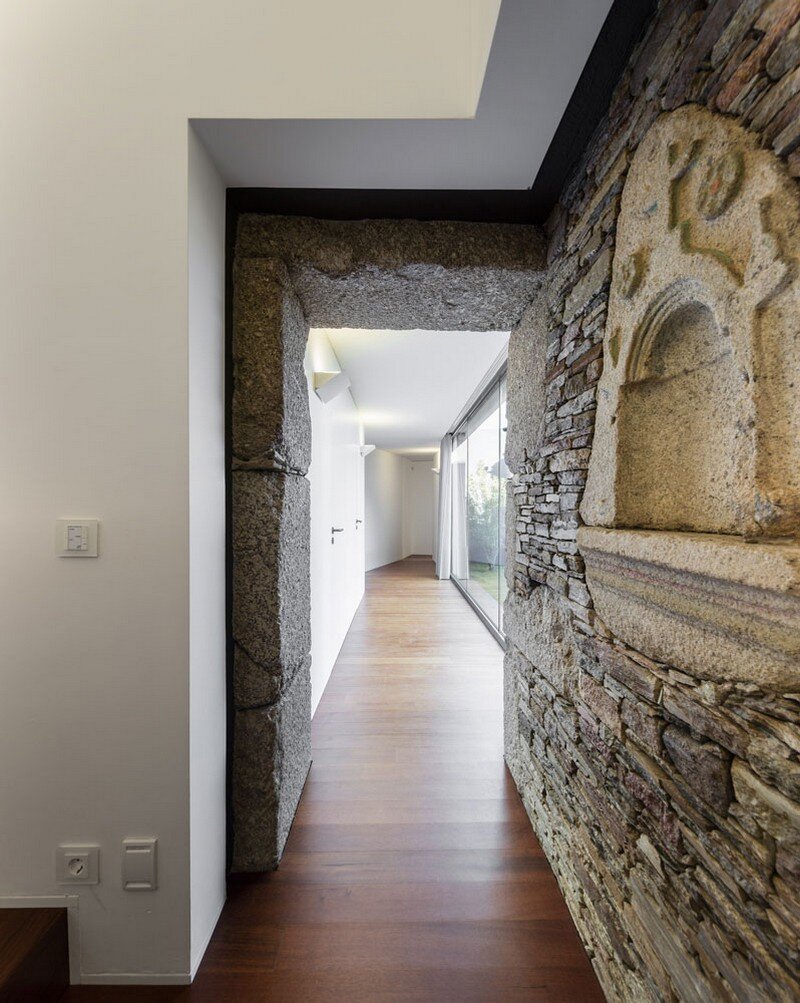 Vigario House is a Dialog Between Old and New (16)