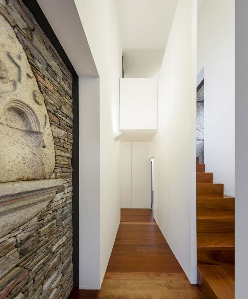 Vigario House is a Dialog Between Old and New (19)