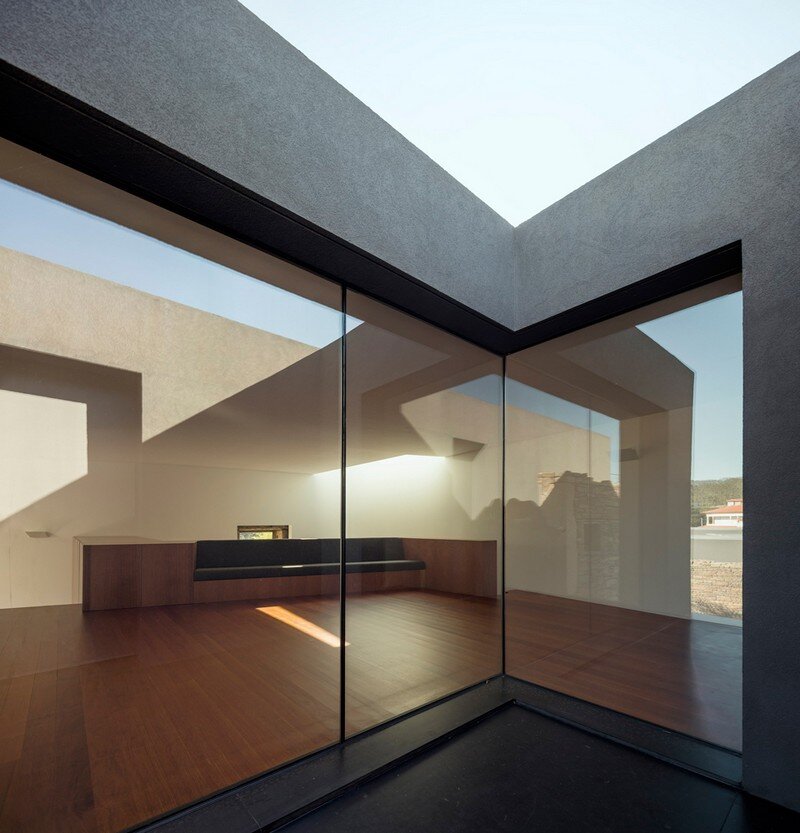 Vigario House is a Dialog Between Old and New (8)