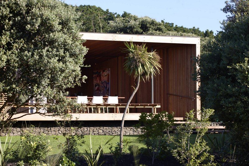 Bethells Bach - Two-Bedroom Bach at the Beach by Herbst Architects (8)