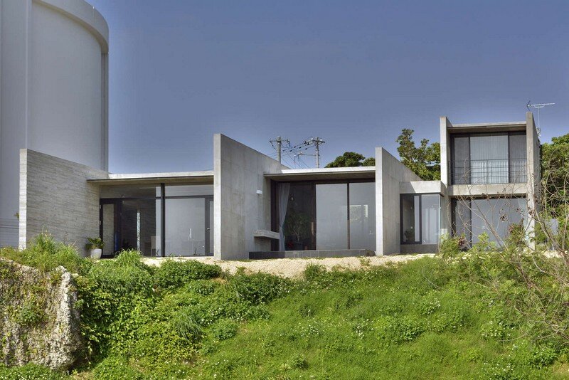 House with Panoramic Ocean View in Okinawa CLAIR Archi Lab (1)