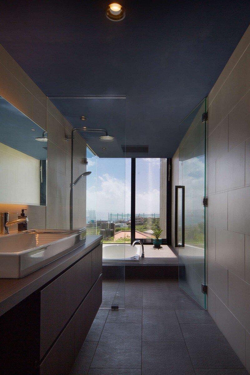 House with Panoramic Ocean View in Okinawa CLAIR Archi Lab (7)