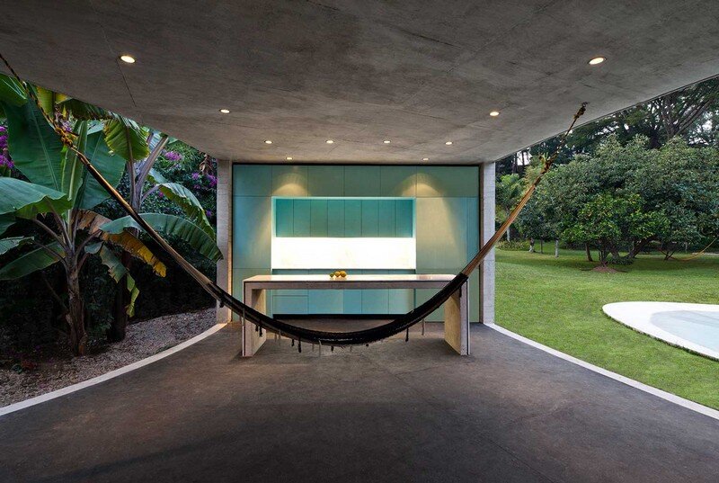Tepoztlan Lounge - Modern Concrete Bungalow by Cadaval & Sola-Morales (5)