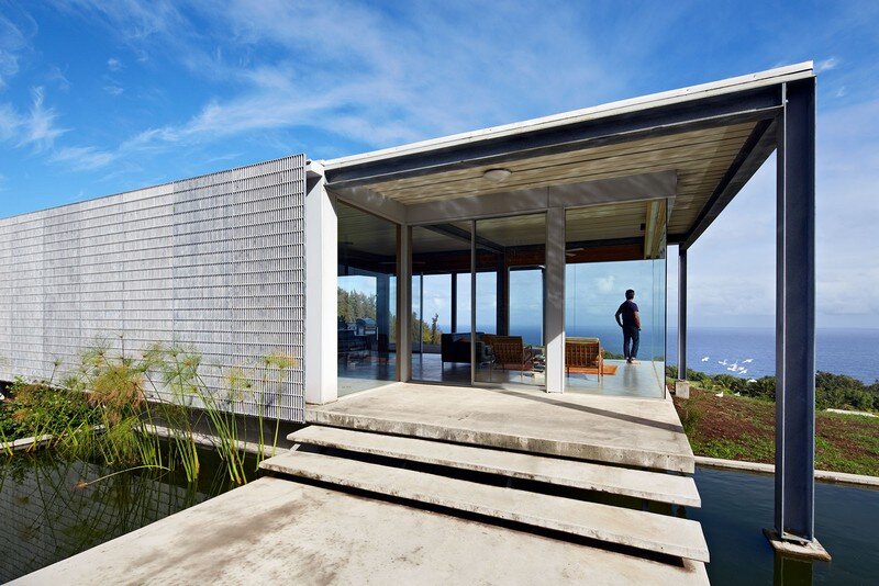 This Stunning House Offers Expansive Views of the Coast of Big Island, Hawaii 3