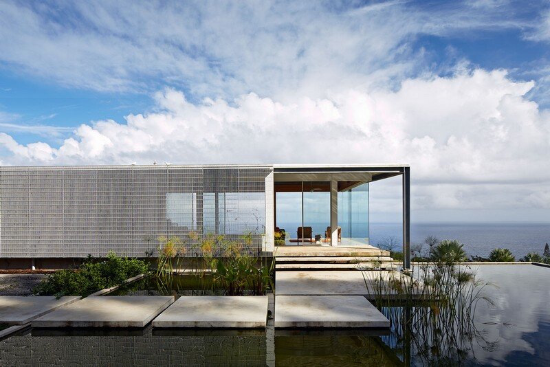 This Stunning House Offers Expansive Views of the Coast of Big Island, Hawaii 2
