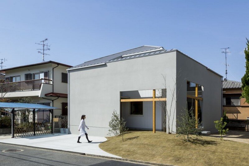 Uji House by ALTS Design Office (8)