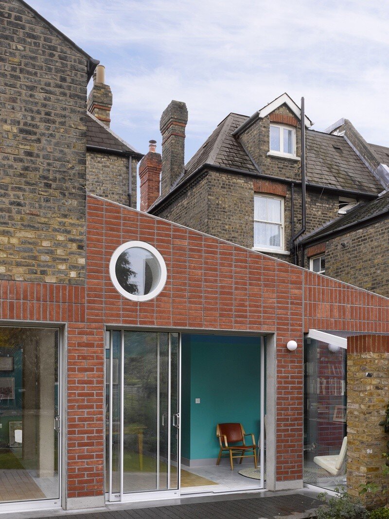Sanderson House - Extension to a Victorian house in the Form of a Fox 1