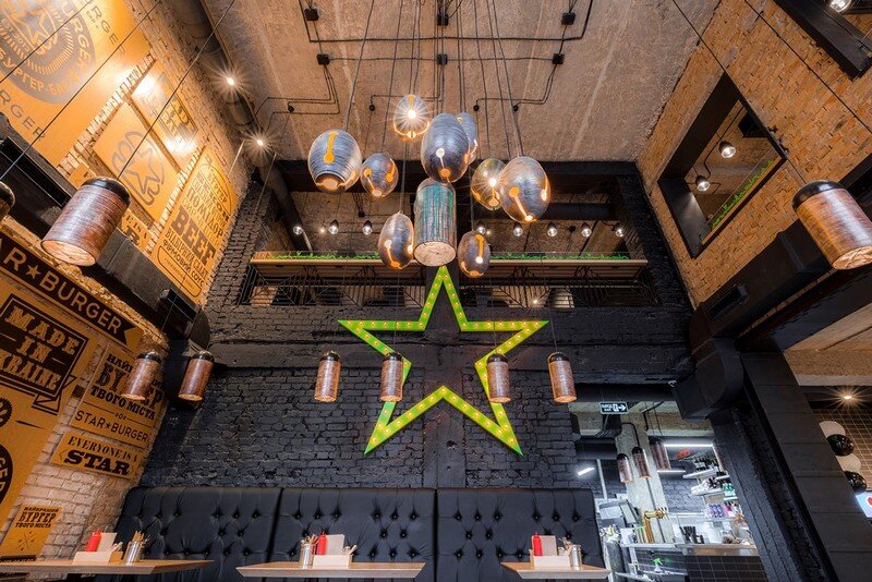 Star Burger - Classic American Bar Atmosphere in the Center of Kyiv 2