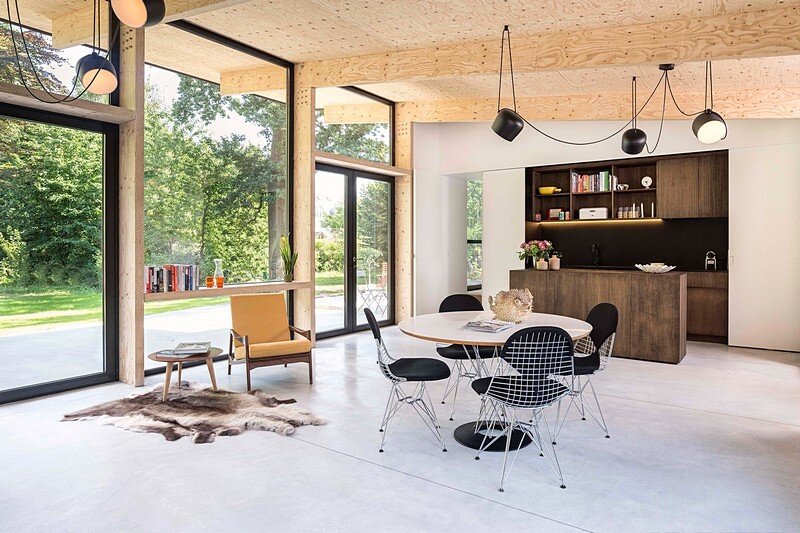 Studio K Has Designed a Vivid and Sunny Home