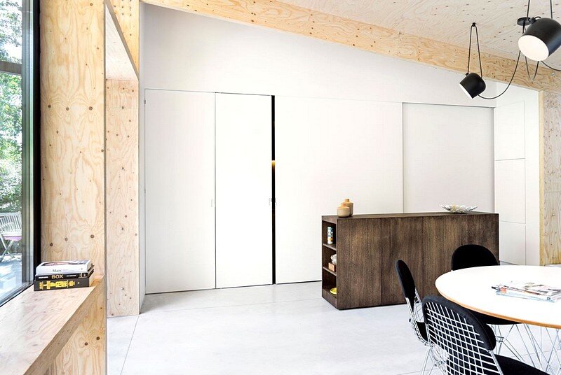 Studio K Has Designed a Vivid and Sunny Home 4