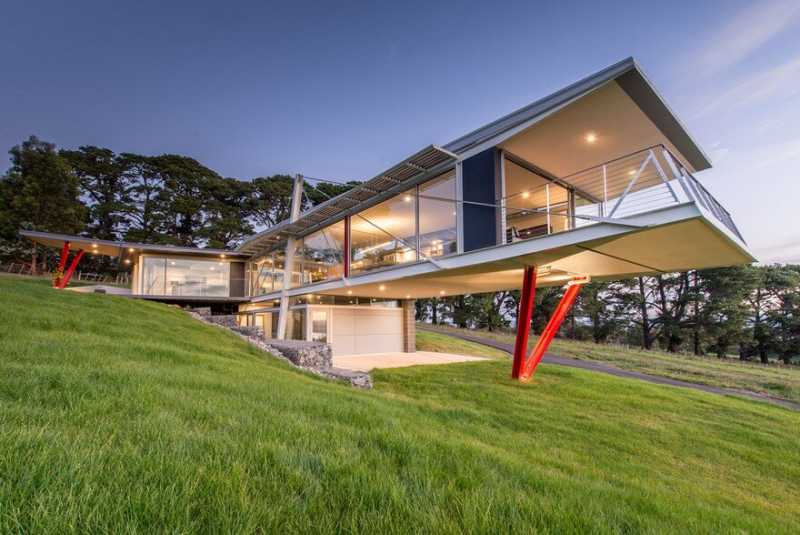 Batman Bridge House in Tasmania / Clever Design