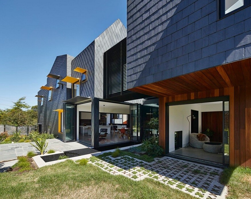 Charles House: An Adaptable, Multi-Generational Home by Austin Maynard Architects