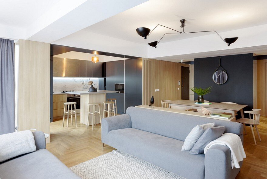 Inviting Apartment With A Stylish and Warm Interior Design Rosu & Ciocodeica 3