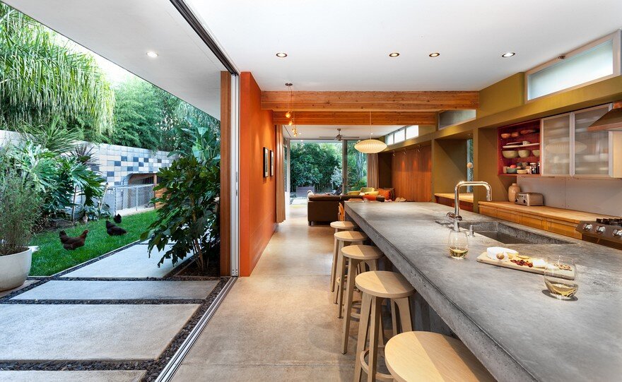 Burnett Way Residence by Serrao Design 2