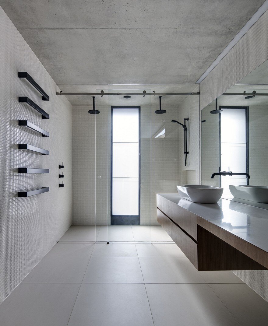 bathroom, Nobbs Radford Architects
