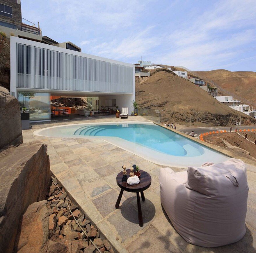 Lapa House in Lima by Martin Dulanto Arquitecto 15