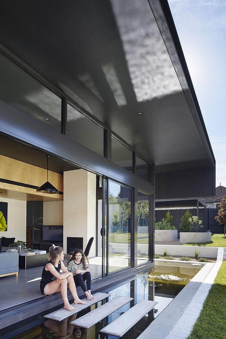 Pond House Marrandillas by Nic Owen Architects 4