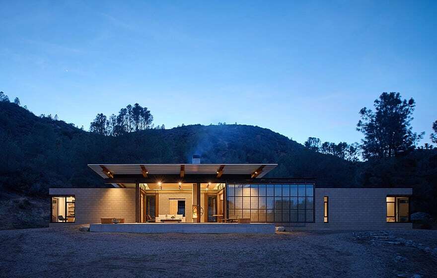 Sawmill Retreat by Olson Kundig Architects