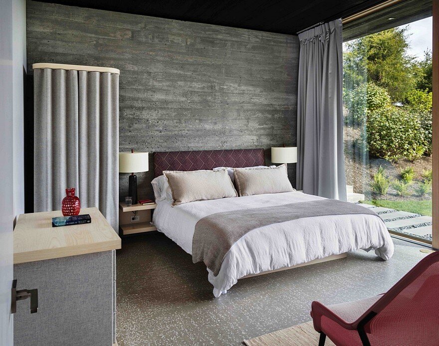 bedroom, Gray Organschi Architecture