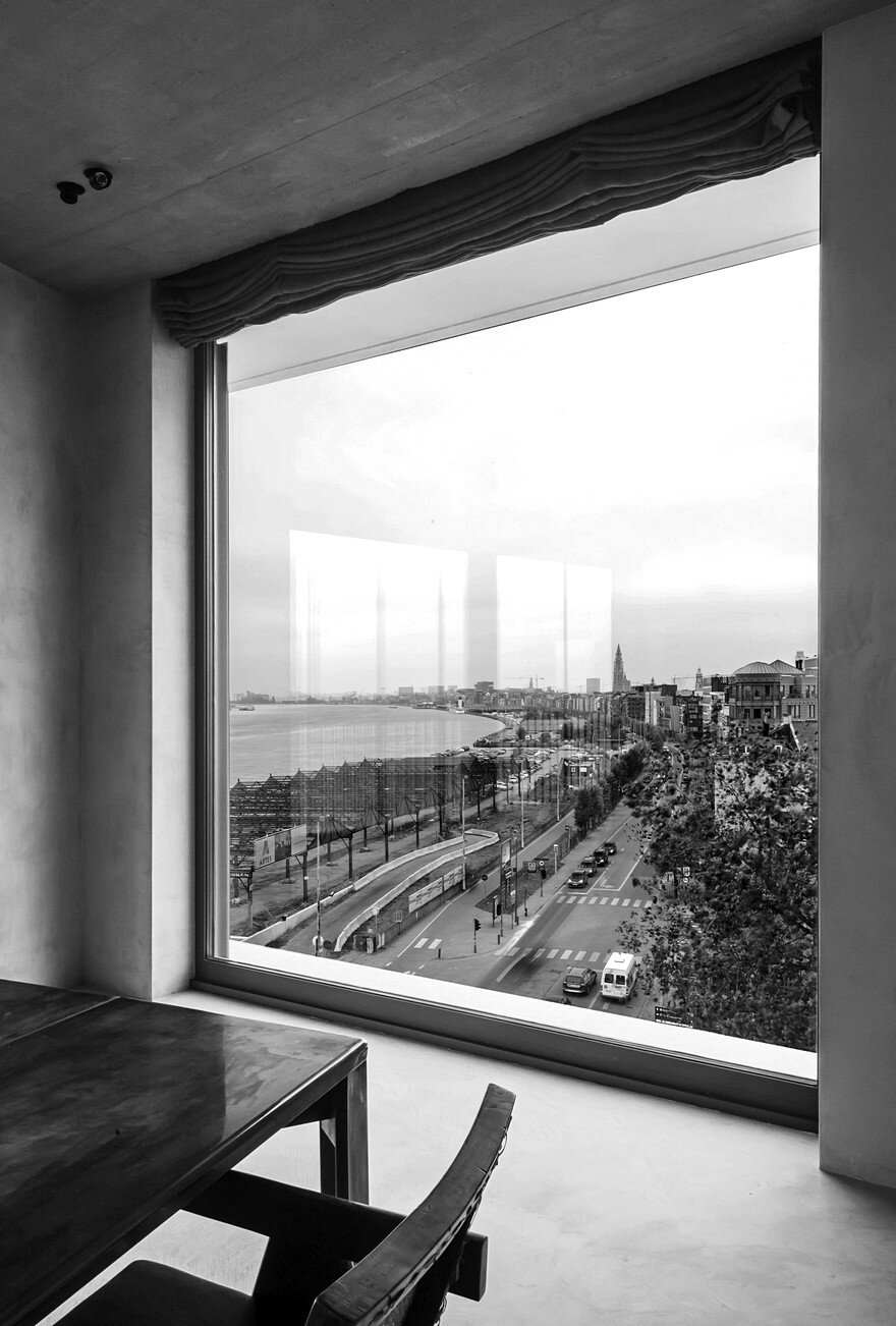 Concrete Penthouse in Antwerp by Vincent Van Duysen 7