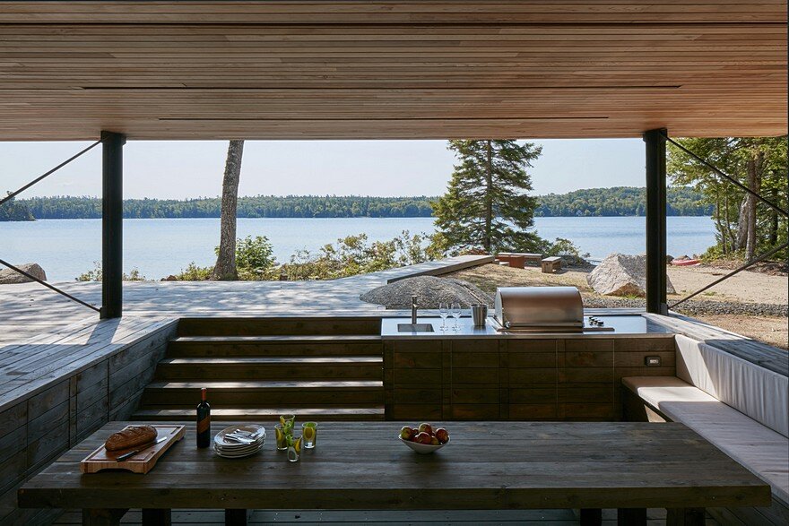 Mirror Point Cottage by MacKay-Lyons Sweetapple Architects 11