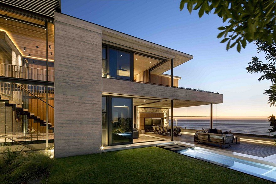 Clifton House in Cape Town with a Panoramic View of the Ocean 17