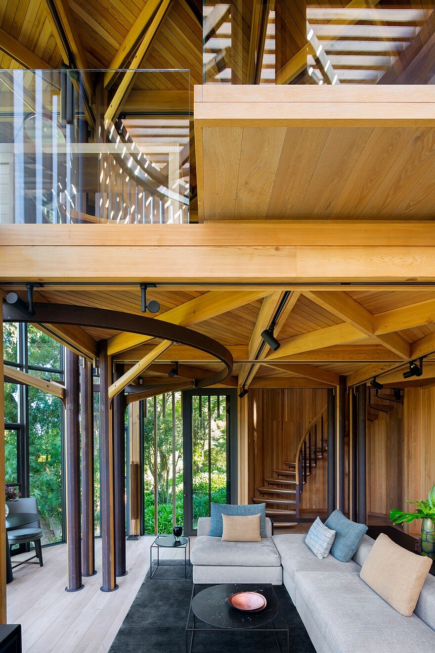 Contemporary Tree House Inspired by Timber Cabins in Cape Town 9