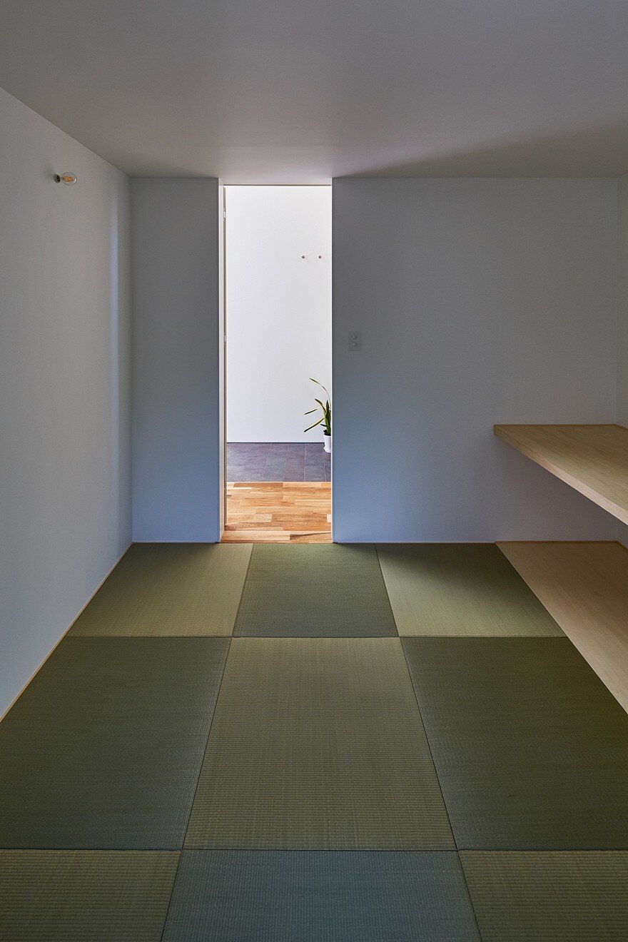 Keitaro Muto Architects Design a New Japan Three-Story Open House 12