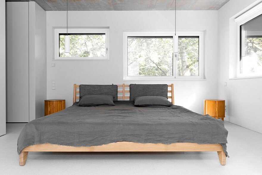 Minimalist Home with a Sleek and Clean Interiors by Studio Loft Kolasiński 10