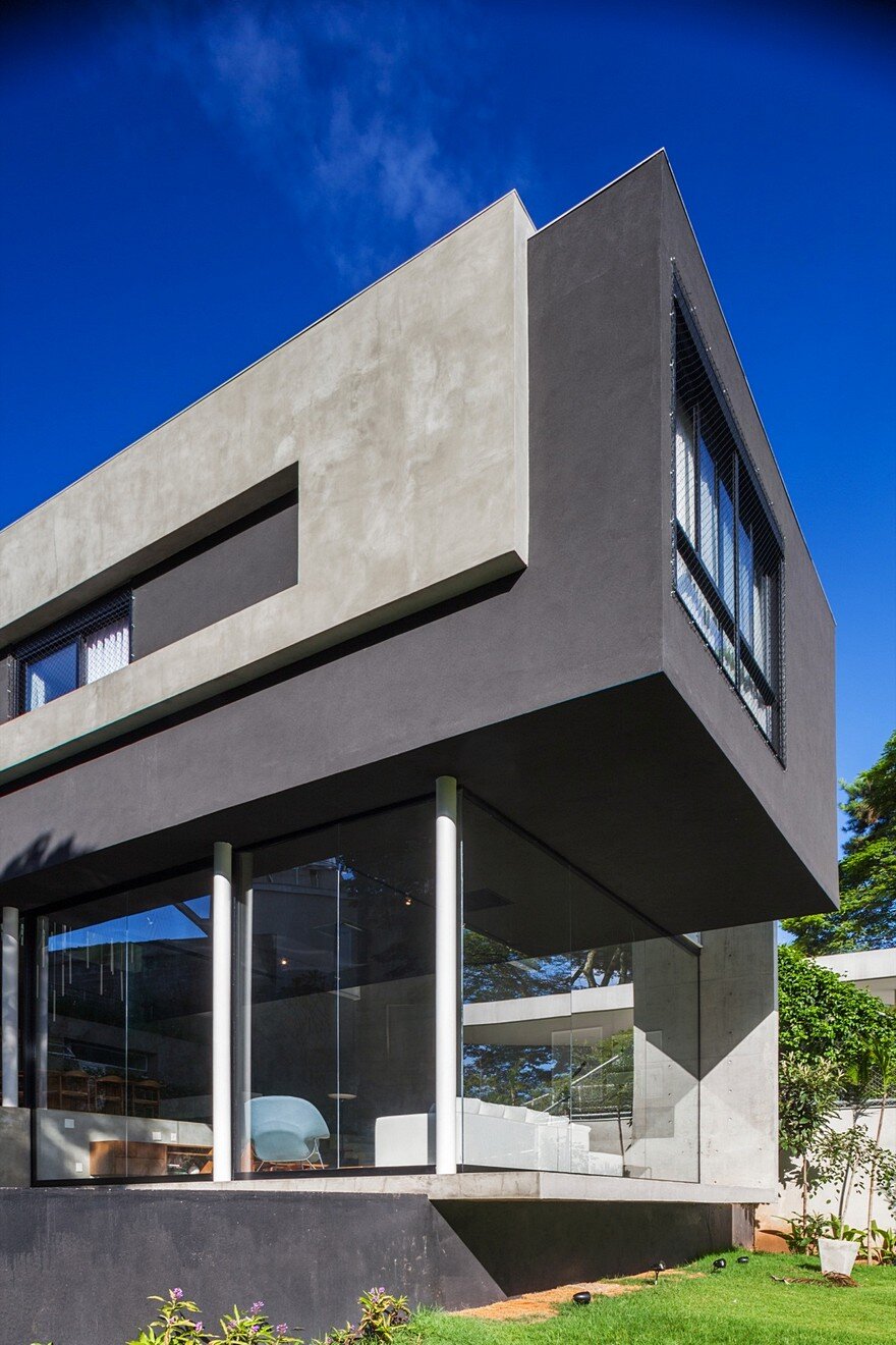 This São Paulo House Has a Mixed Structural Design that Combines Concrete with Steel 1