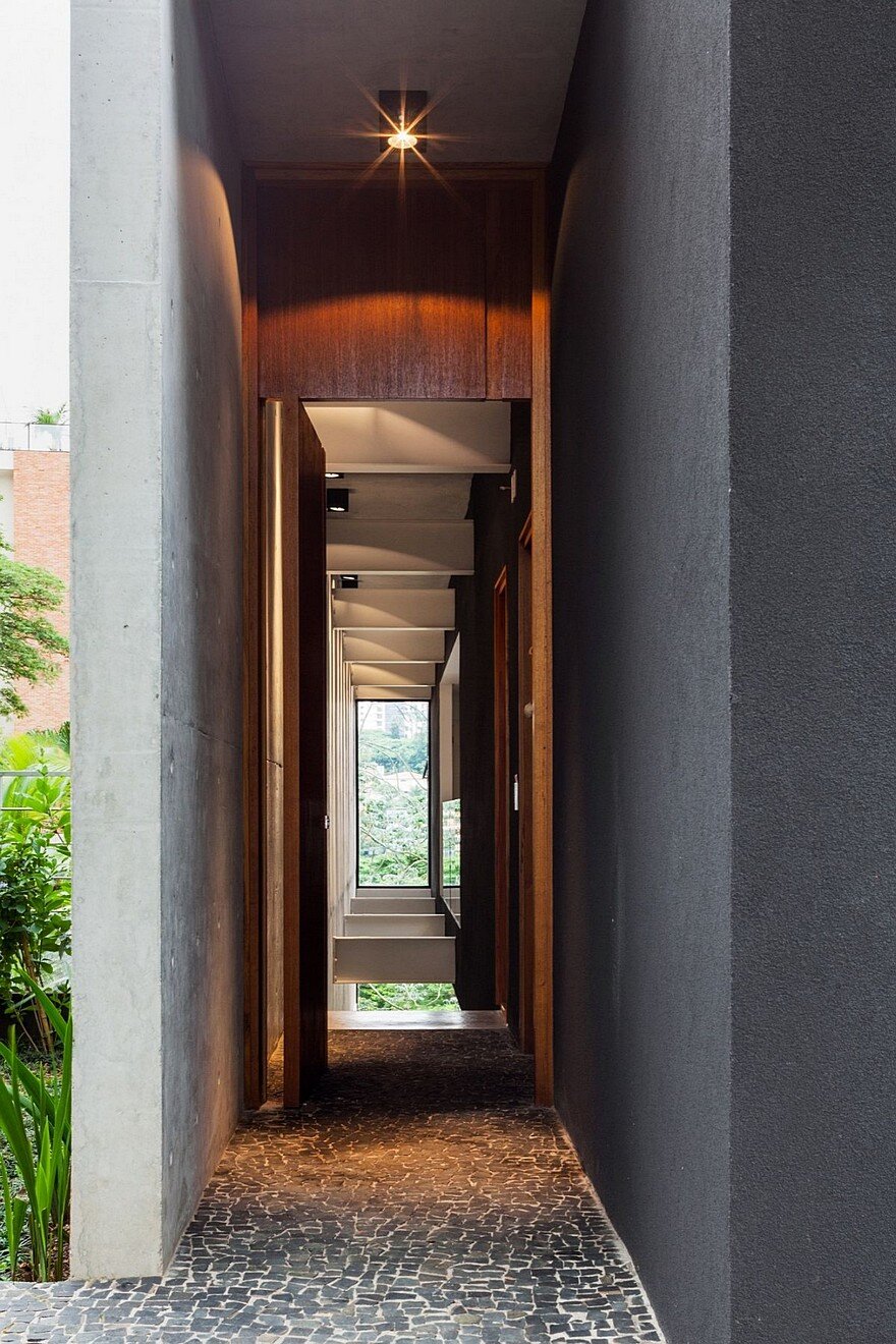 This São Paulo House Has a Mixed Structural Design that Combines Concrete with Steel 2
