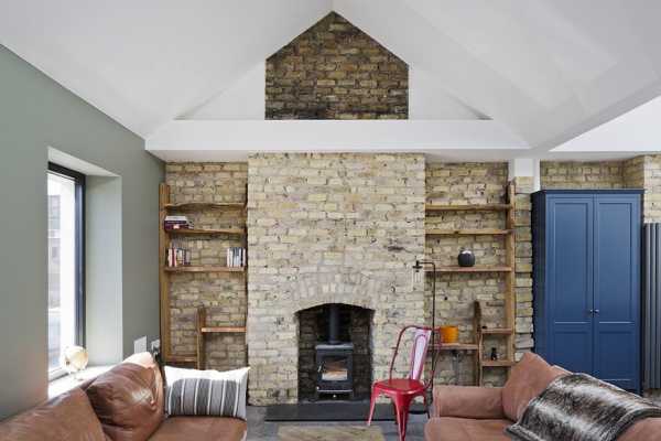 Transformation of a Georgian Three-Storey Terraced House Near Dublin's Docklands