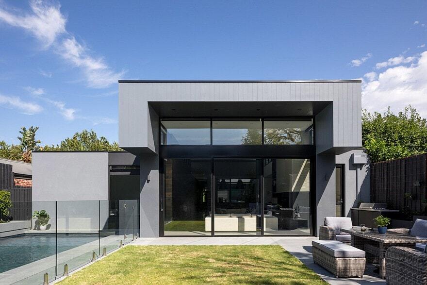 Victorian Era House Completely Rebuilt by Eco Edge Architecture 1