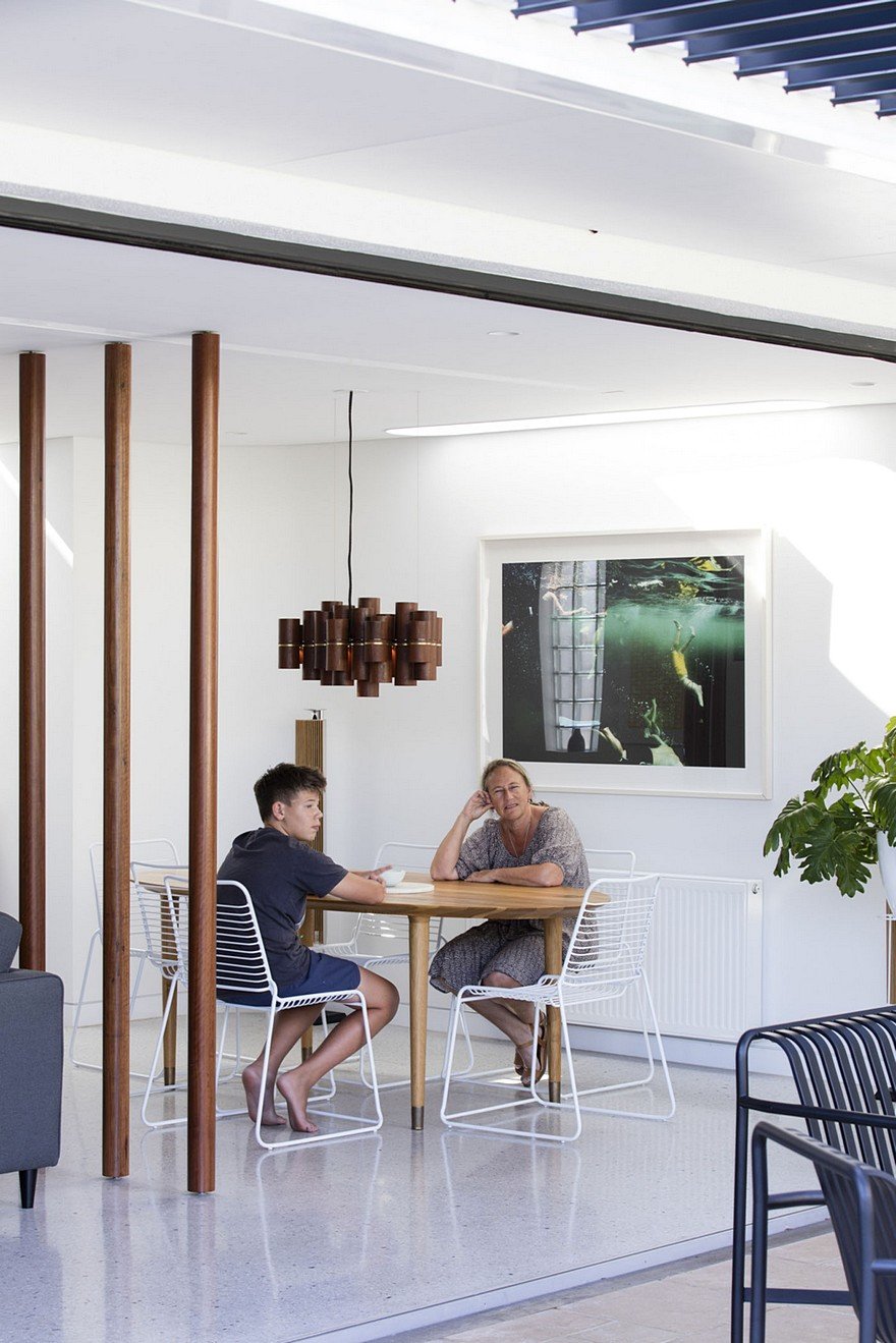 Art Deco House Transformed into a Spacious Modern Australian Home 9