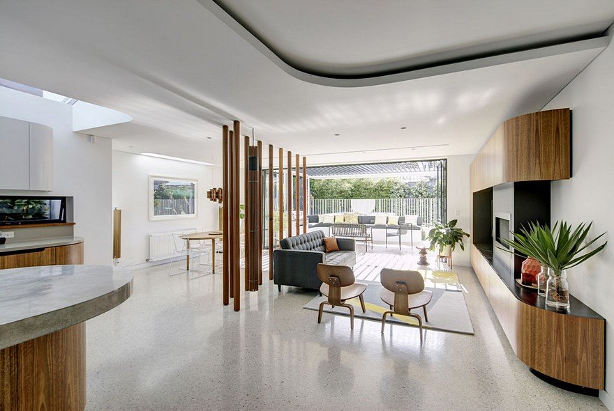 Art Deco House Transformed into a Spacious Modern Australian Home 7