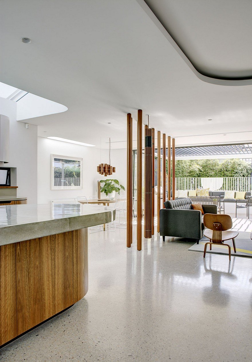 Art Deco House Transformed into a Spacious Modern Australian Home 3