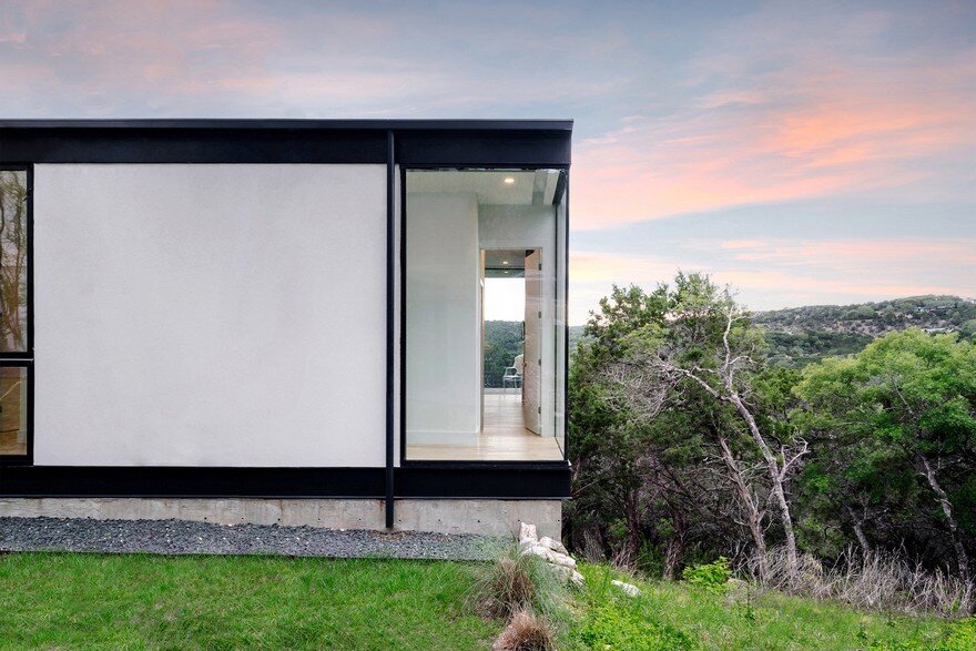This Classic Single Story House Provides Some of the Most Stunning Views of Texas 1