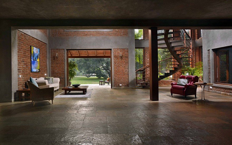 Indian Brick House with an Architectural Design Influenced by a Mango Trees Plantation 3