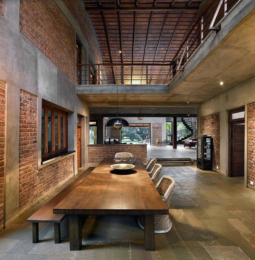 Indian Brick House with an Architectural Design Influenced by a Mango Trees Plantation 6