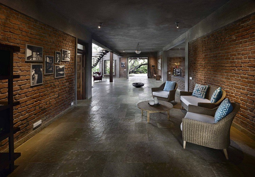 Indian Brick House with an Architectural Design Influenced by a Mango Trees Plantation 12