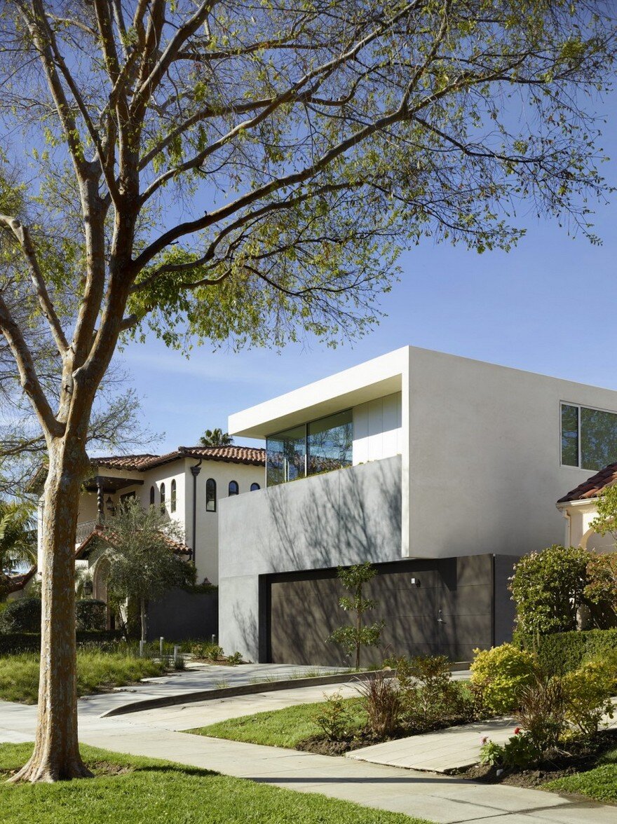 Modern Beverly Hills Home 13